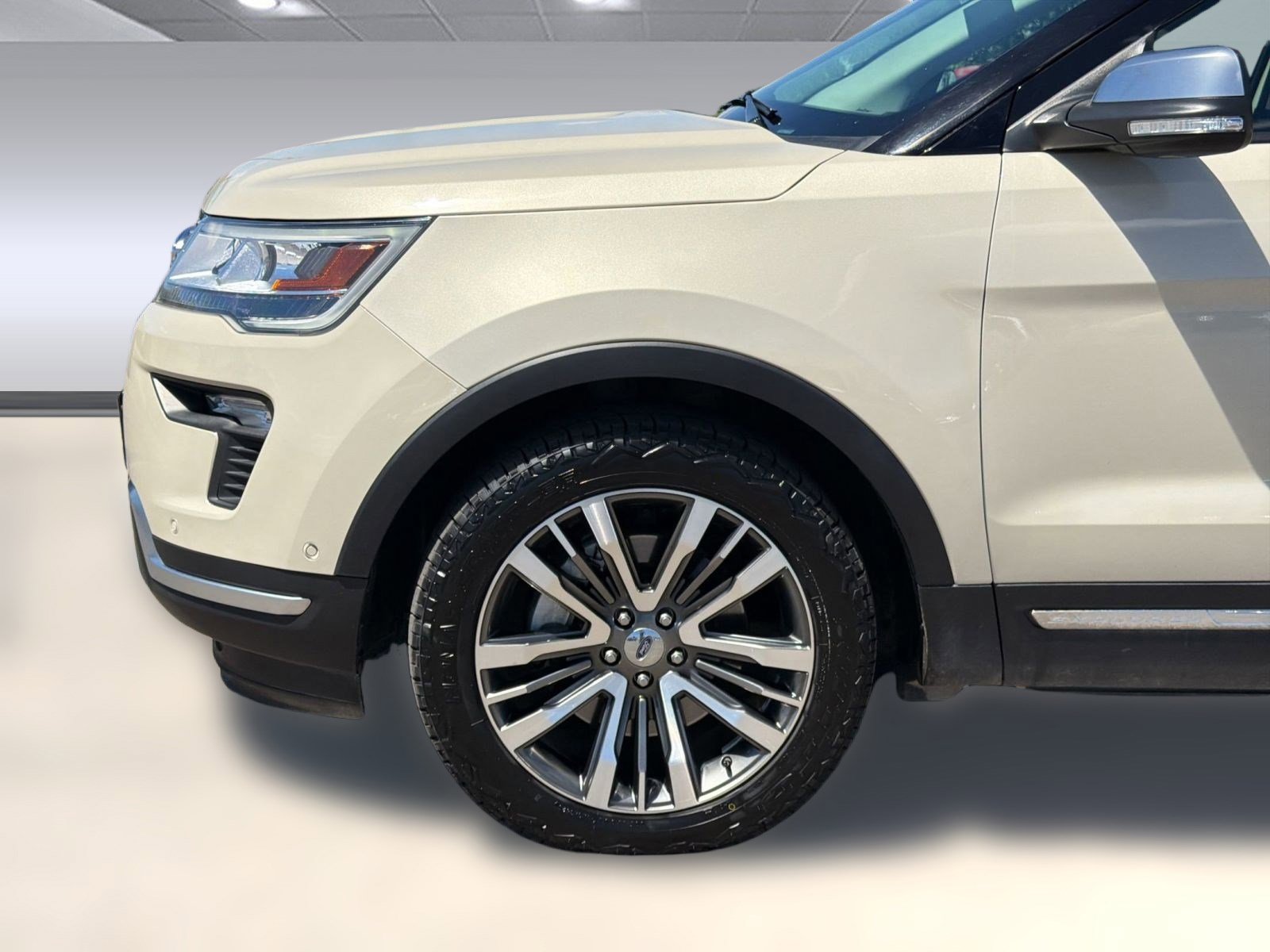 Used 2018 Ford Explorer Platinum AWD/4WD image 12