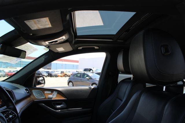 Used 2023 Mercedes-Benz GLE 450 4MATIC w/ AMG Line Exterior image 35