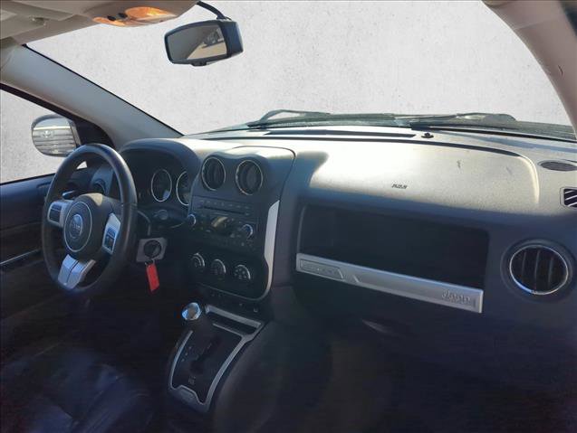 Used 2017 Jeep Compass High Altitude AWD/4WD image 22