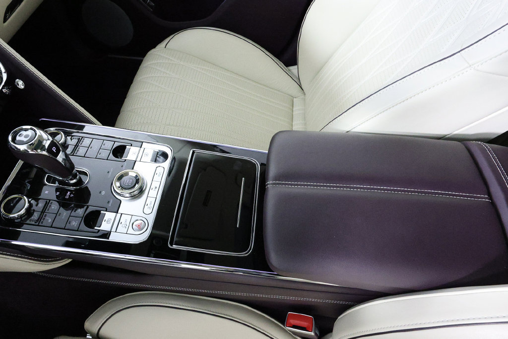 Used 2021 Bentley Flying Spur V8 AWD/4WD image 40
