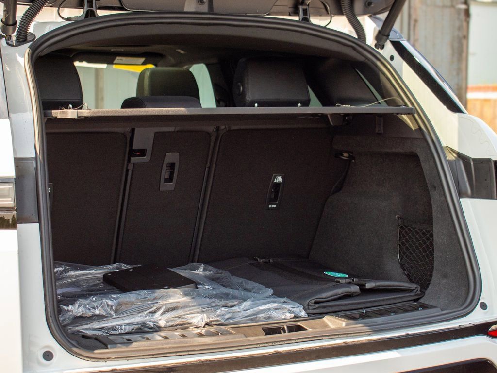 New 2024 Land Rover Range Rover Evoque Dynamic SE image 23