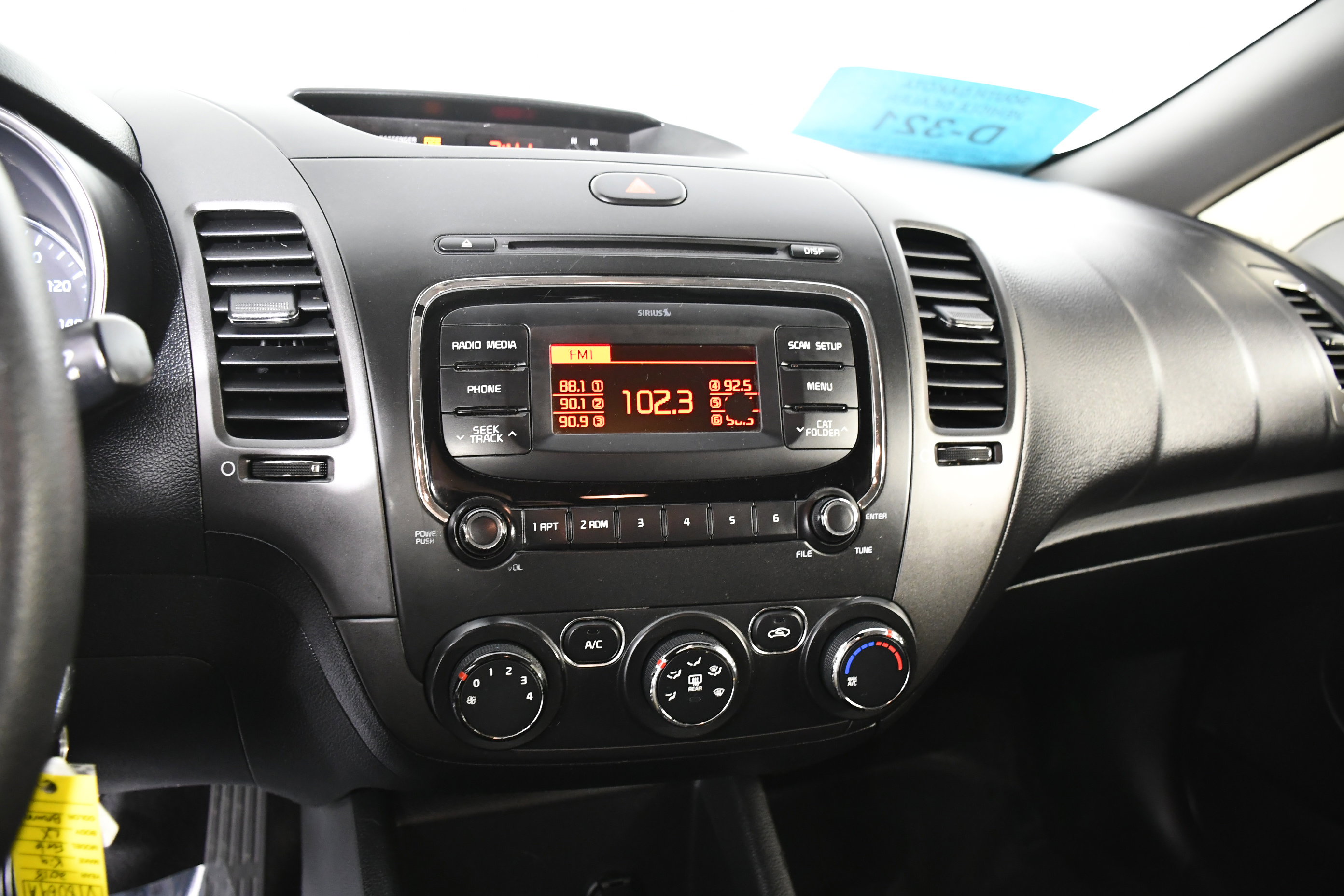 Used 2018 Kia Forte LX image 25