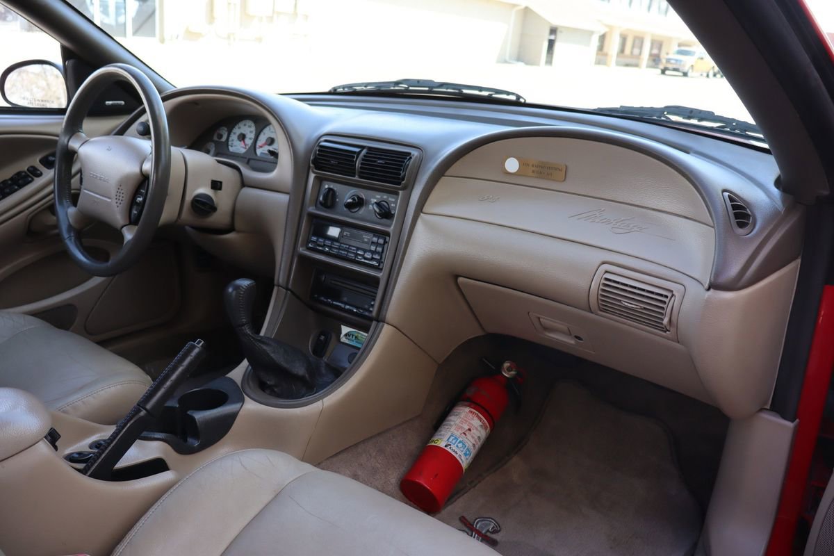 Used 1999 Ford Mustang Cobra image 16