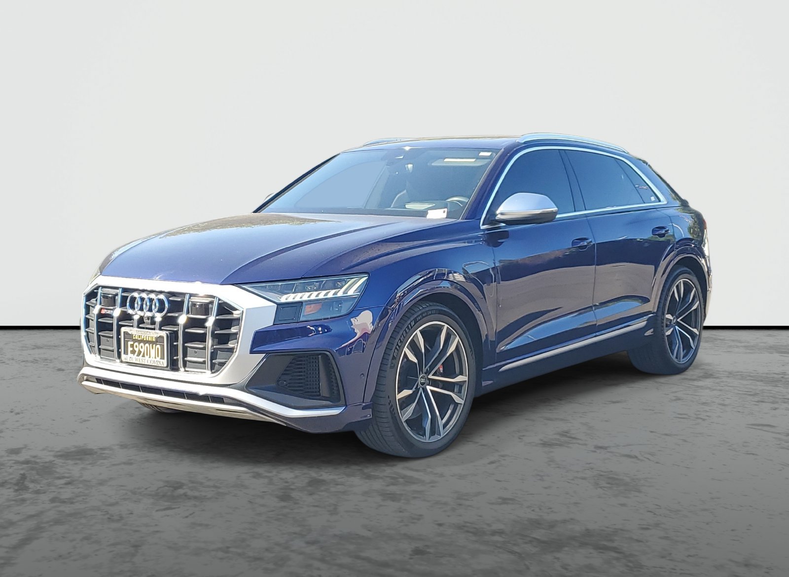 Used 2021 Audi SQ8 Prestige w/ Prestige Package AWD/4WD image 2