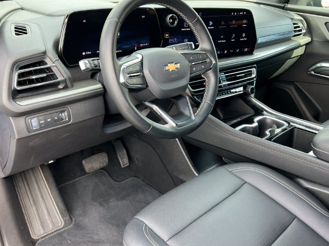 Used 2026 Chevrolet Traverse LT AWD/4WD image 17