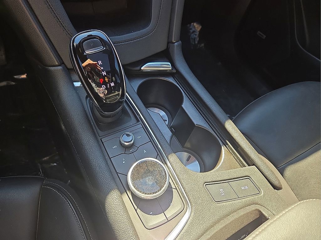 Used 2024 Cadillac XT6 Premium Luxury image 31