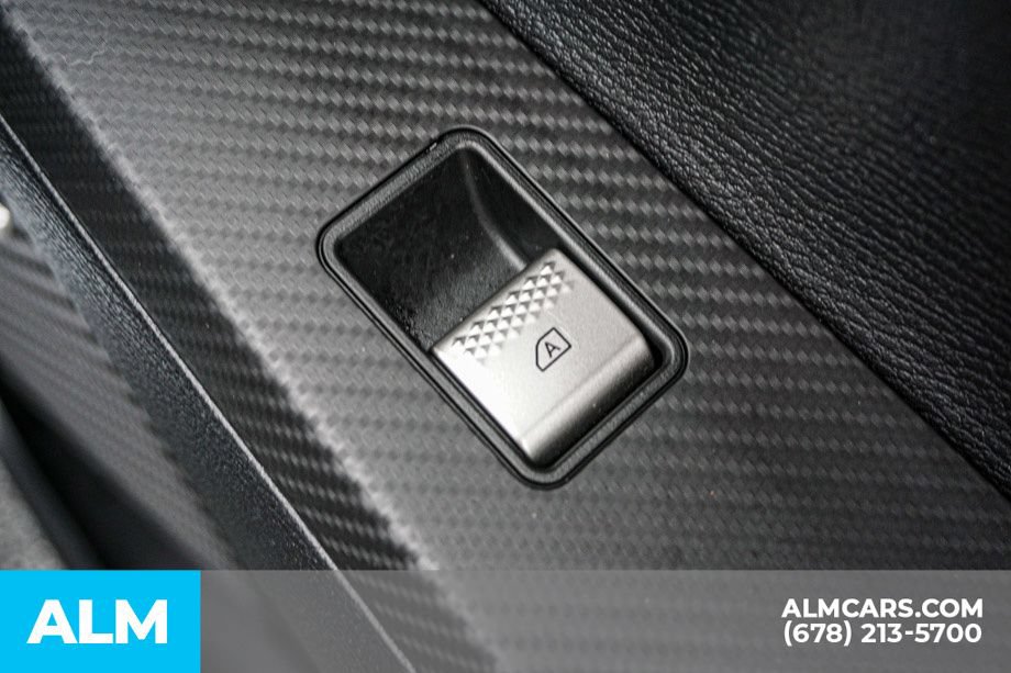 Used 2025 Mitsubishi Outlander SE FWD image 59