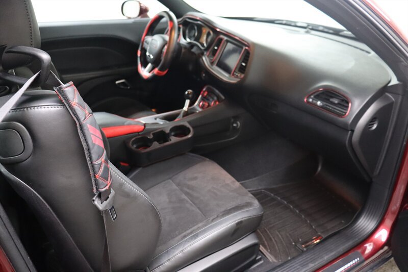 Used 2019 Dodge Challenger R/T Scat Pack w/ Plus Package RWD image 29