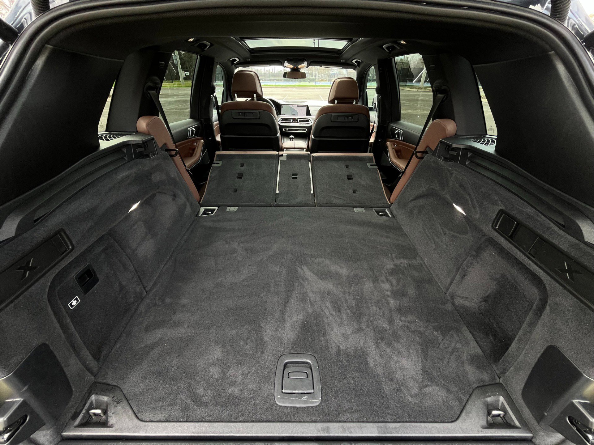 Used 2022 BMW X5 xDrive40i w/ M Sport Package image 29