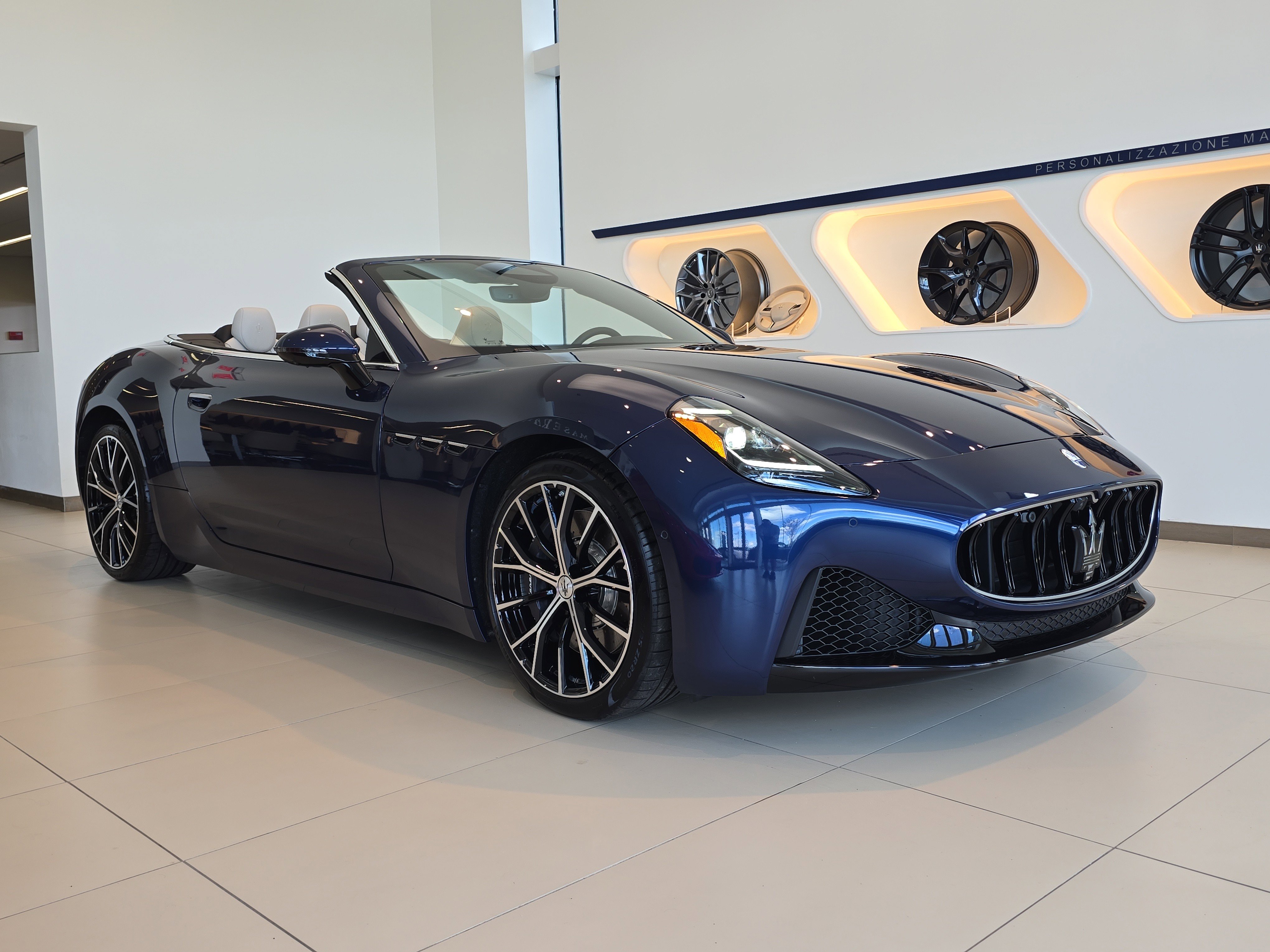 New 2026 Maserati GranCabrio Modena image 2