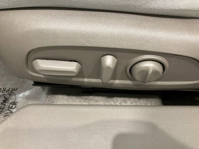 Used 2018 Chevrolet Malibu LT w/ Driver Confidence Package image 22