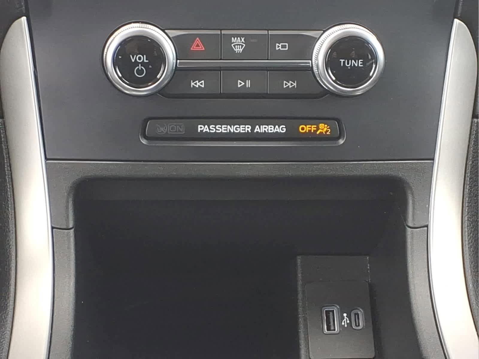 Used 2024 Ford Edge SEL w/ Convenience Package AWD/4WD image 25