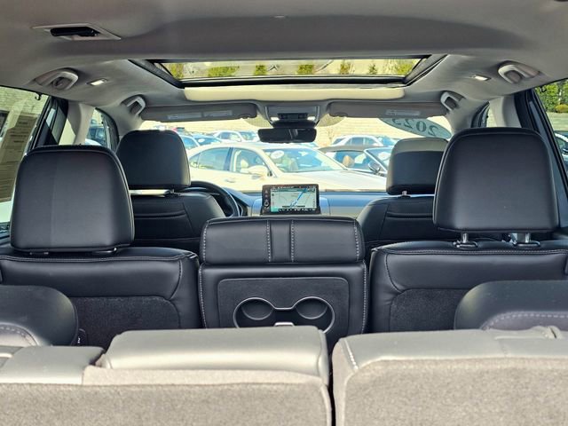 Used 2023 Honda Pilot Elite image 12