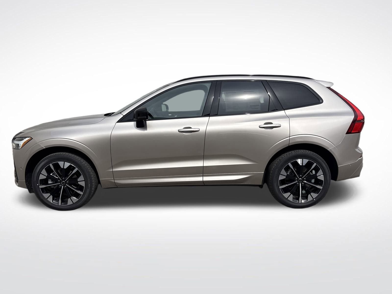 New 2026 Volvo XC60 B5 Plus w/ Protection Package Premier image 2