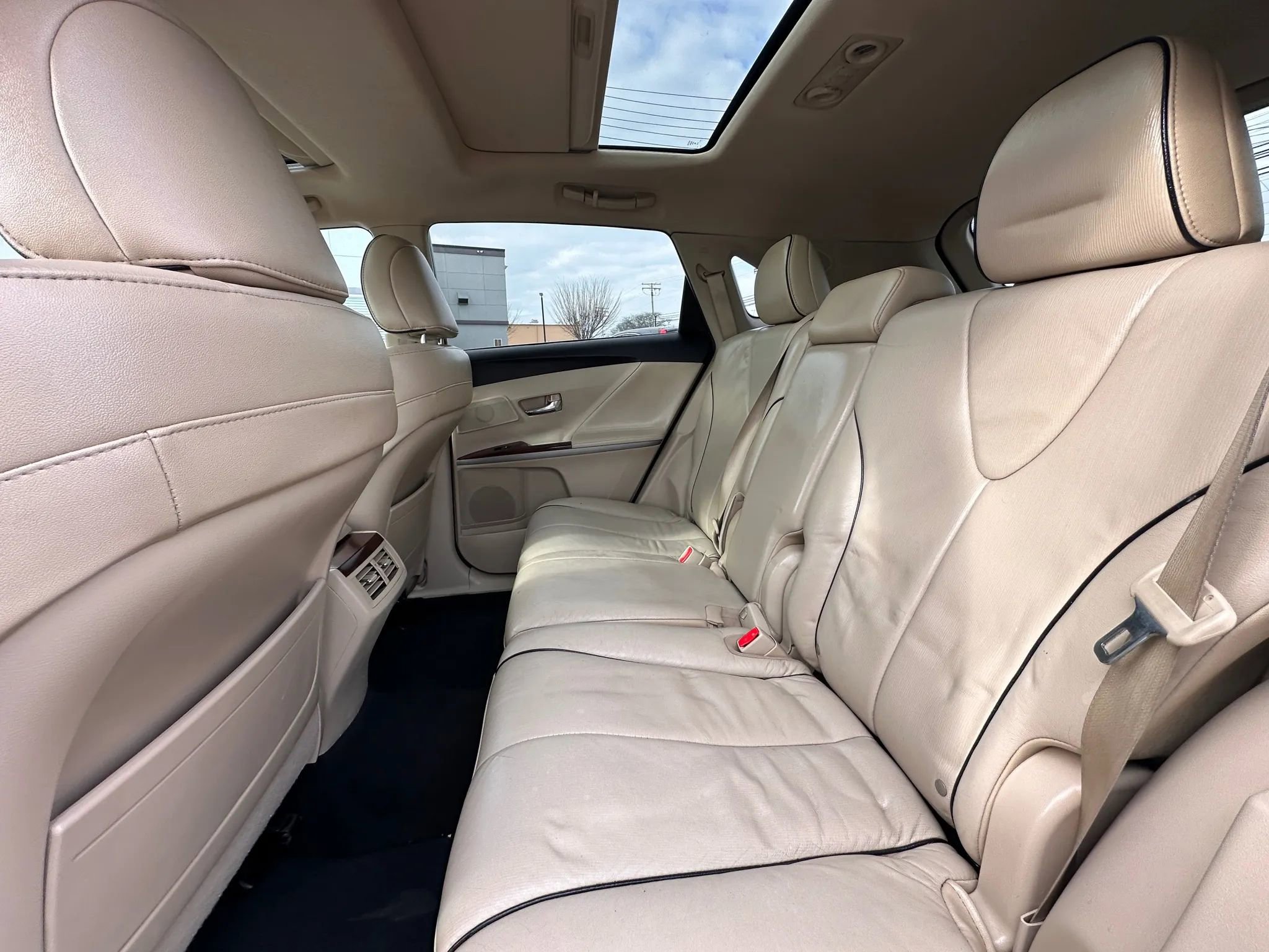 Used 2012 Toyota Venza Limited image 16