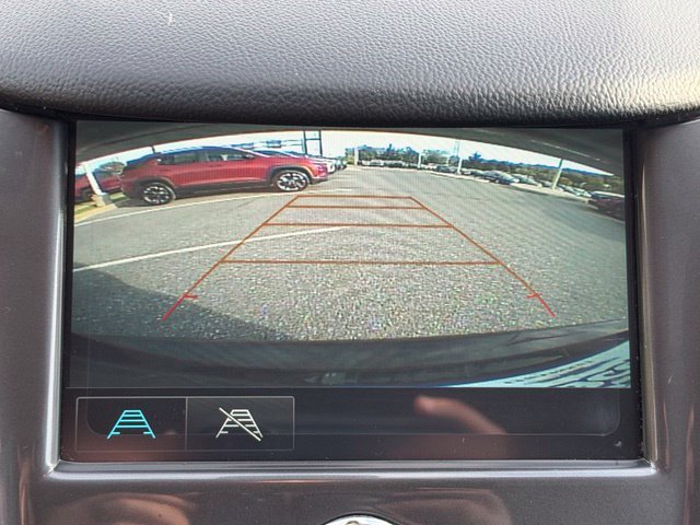 Used 2018 Chevrolet Cruze LT w/ Convenience Package FWD image 5