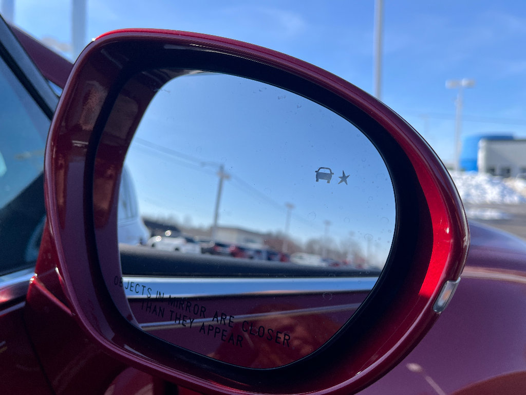 Used 2020 Buick Envision Premium w/ Driver Confidence Package image 18