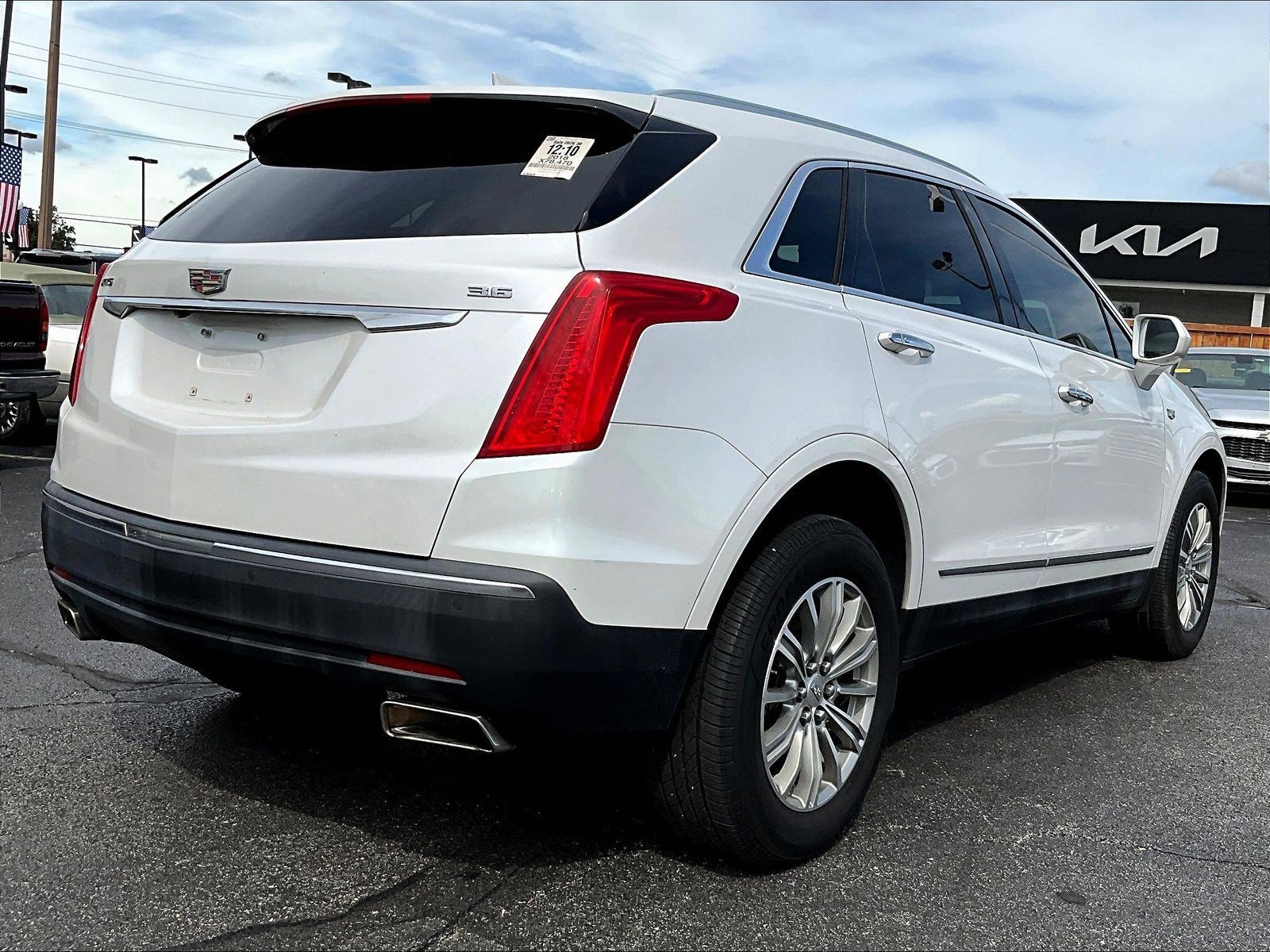 Used 2018 Cadillac XT5 Luxury FWD image 6