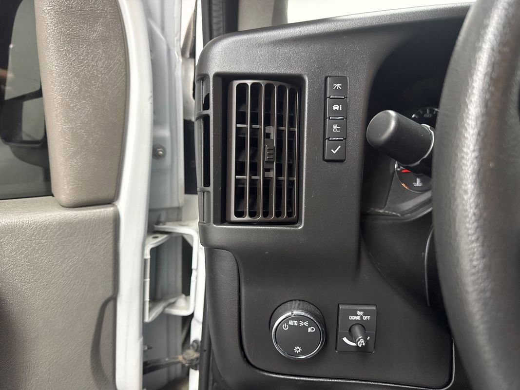 Used 2021 Chevrolet Express 2500 w/ Driver Convenience Package image 8