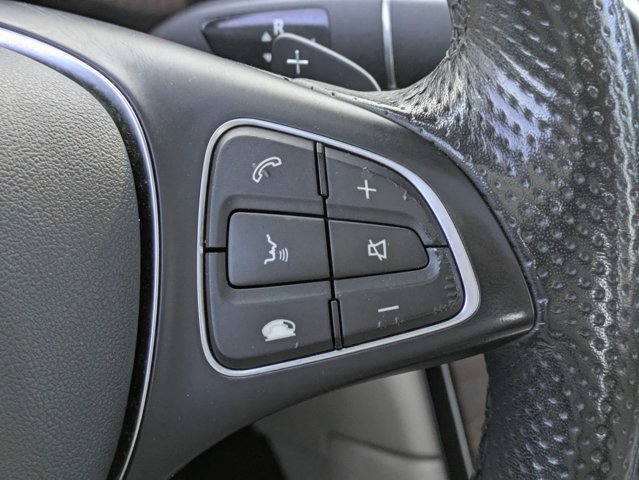Used 2019 Mercedes-Benz GLC 300 4MATIC image 28