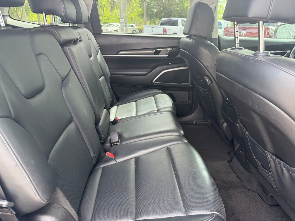 Used 2024 Kia Telluride LX FWD image 8