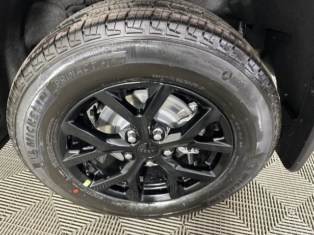 New 2026 Jeep Grand Cherokee Altitude AWD/4WD image 5