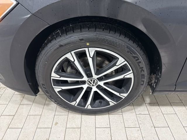 Certified 2023 Volkswagen Jetta Sport image 29