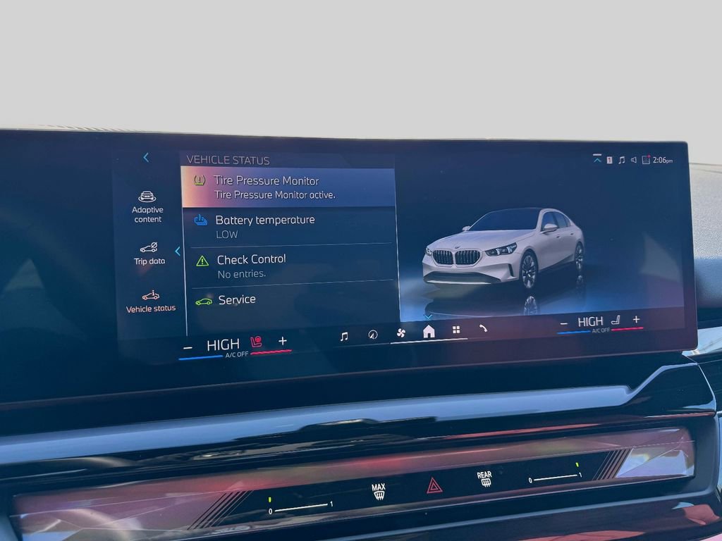 Certified 2025 BMW i5 xDrive40 w/ Premium Package image 9