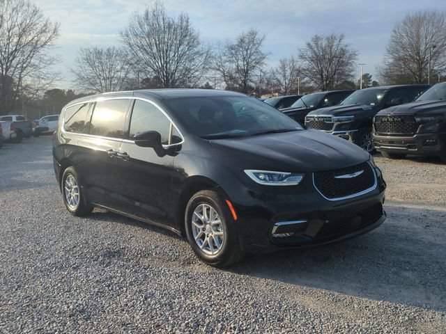 New 2026 Chrysler Pacifica Select FWD image 7
