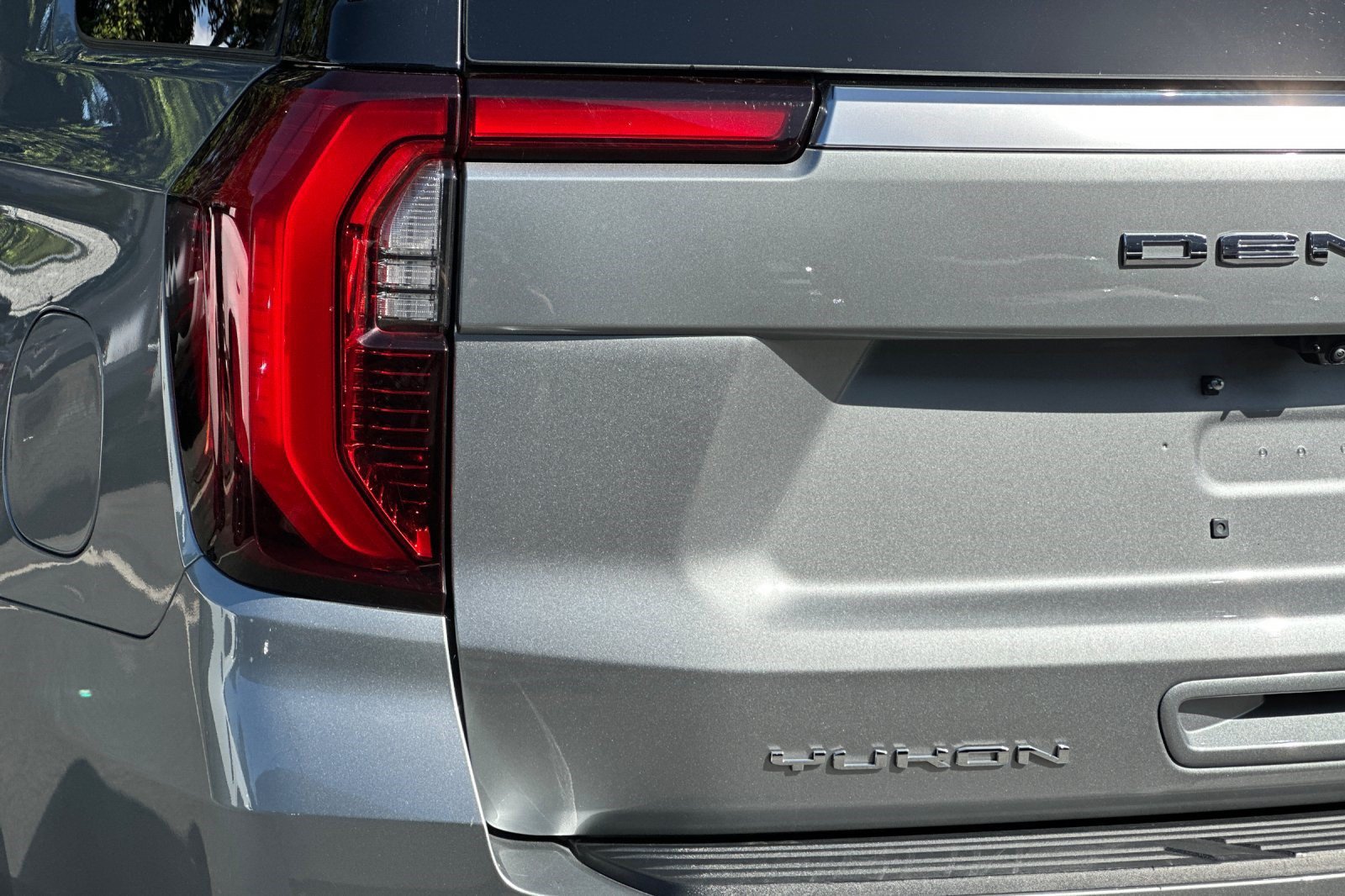 Used 2025 GMC Yukon Denali AWD/4WD image 27
