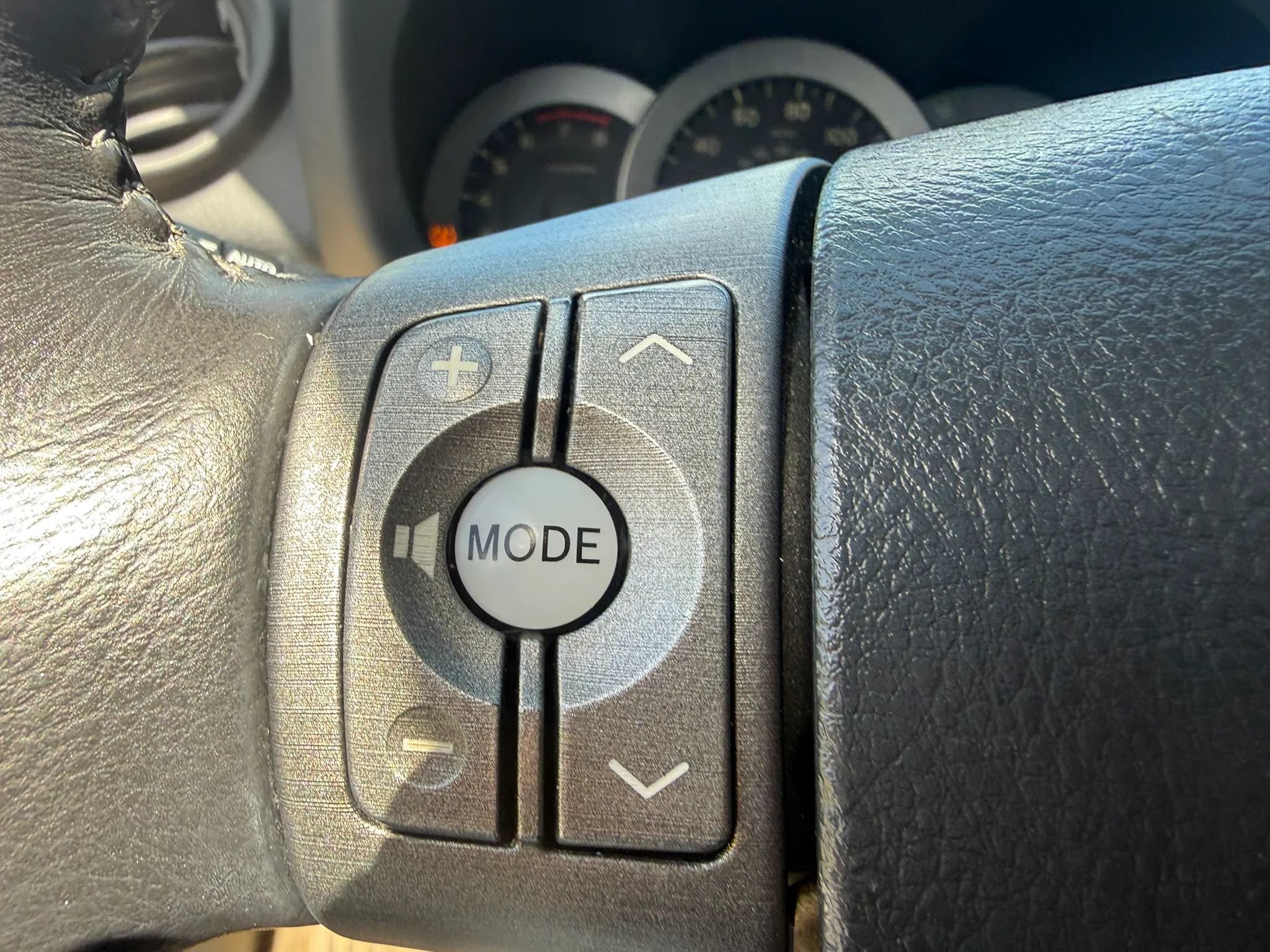 Used 2012 Toyota RAV4 Limited w/ Premium Plus Value Pkg AWD/4WD image 28