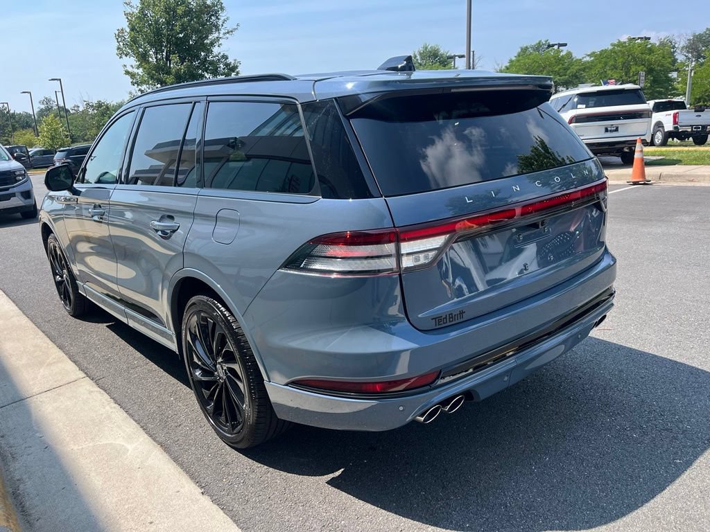 Used 2025 Lincoln Aviator Reserve w/ Jet Appearance Package AWD/4WD image 6