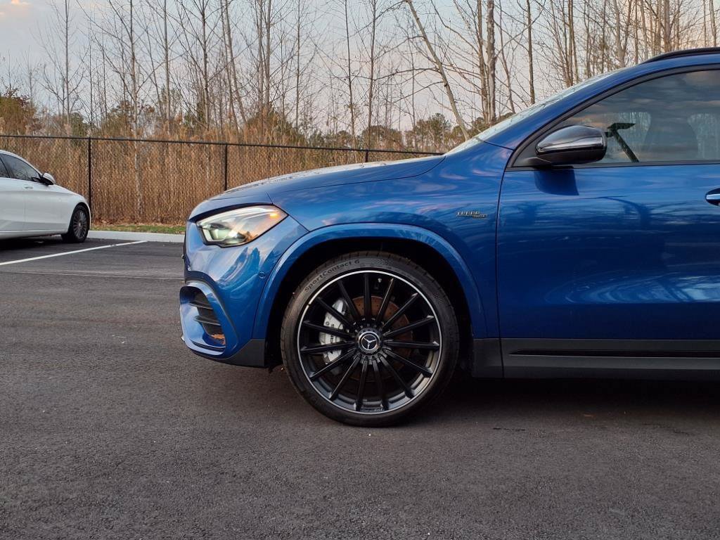 Certified 2025 Mercedes-Benz GLA 35 AMG 4MATIC image 3