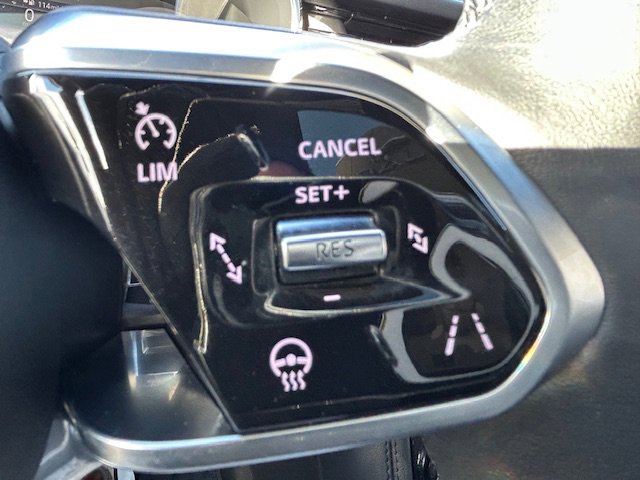 Used 2023 Jaguar F-PACE S image 30