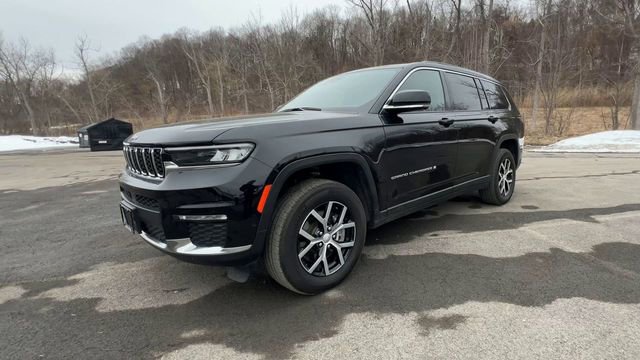 Used 2024 Jeep Grand Cherokee L Limited w/ Luxury Tech Group II image 4