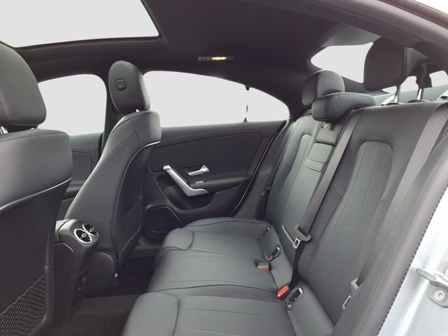 Used 2025 Mercedes-Benz CLA 250 4MATIC image 11