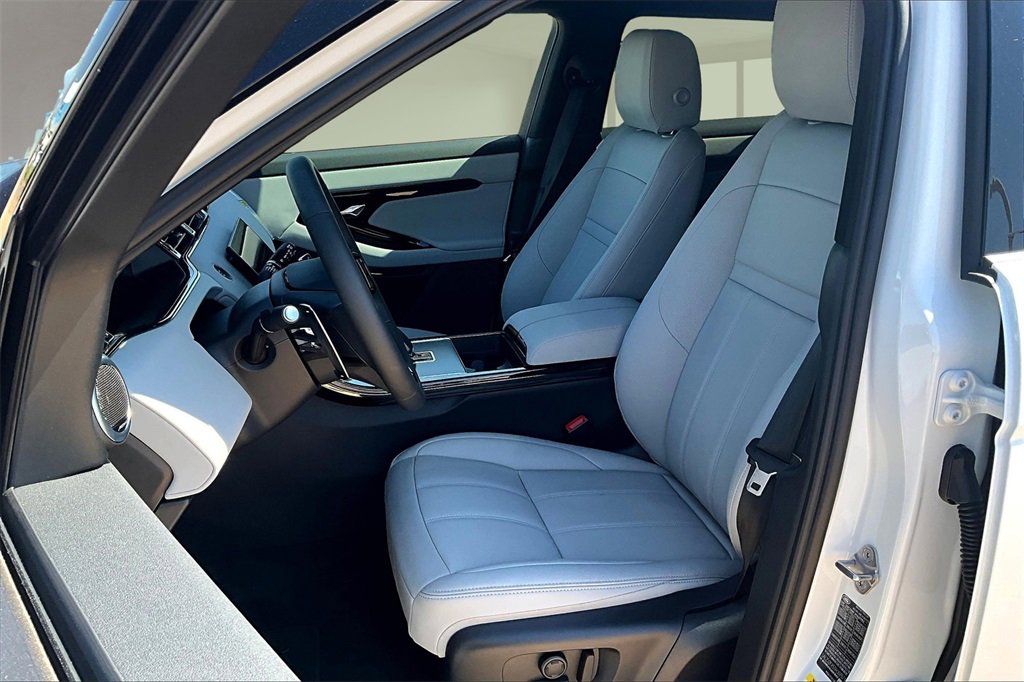New 2026 Land Rover Range Rover Evoque S image 9