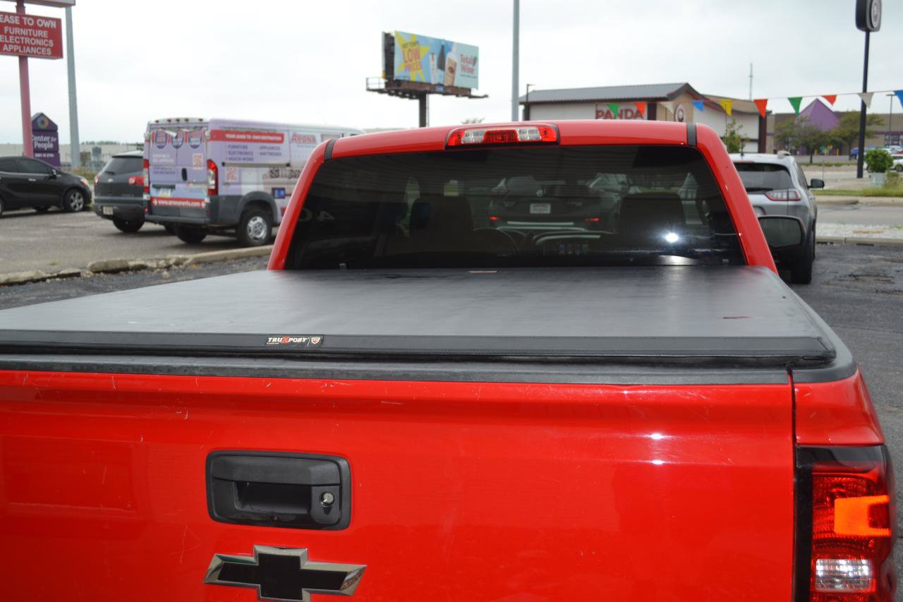 Used 2018 Chevrolet Silverado 1500 LT w/ Texas Edition AWD/4WD image 7