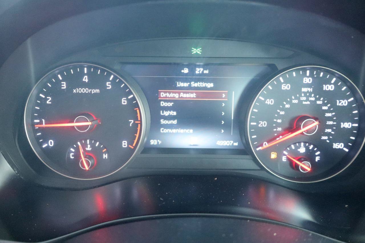 Used 2017 Kia Cadenza Technology FWD image 18