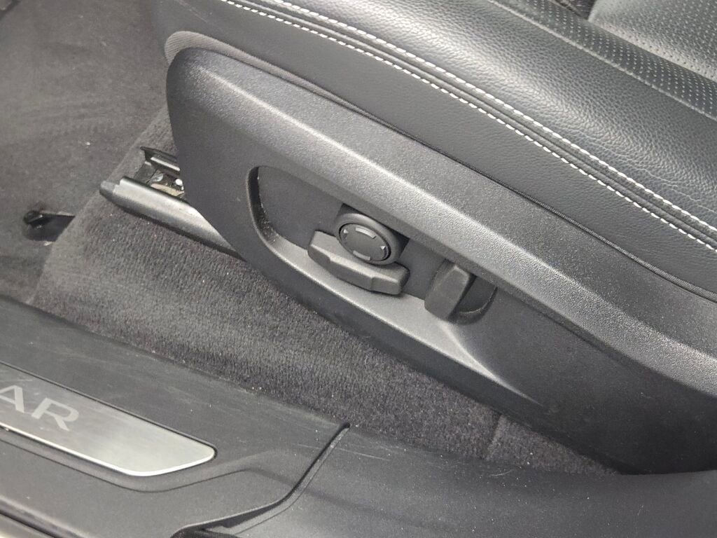 Used 2024 Jaguar F-PACE R-Dynamic S image 26