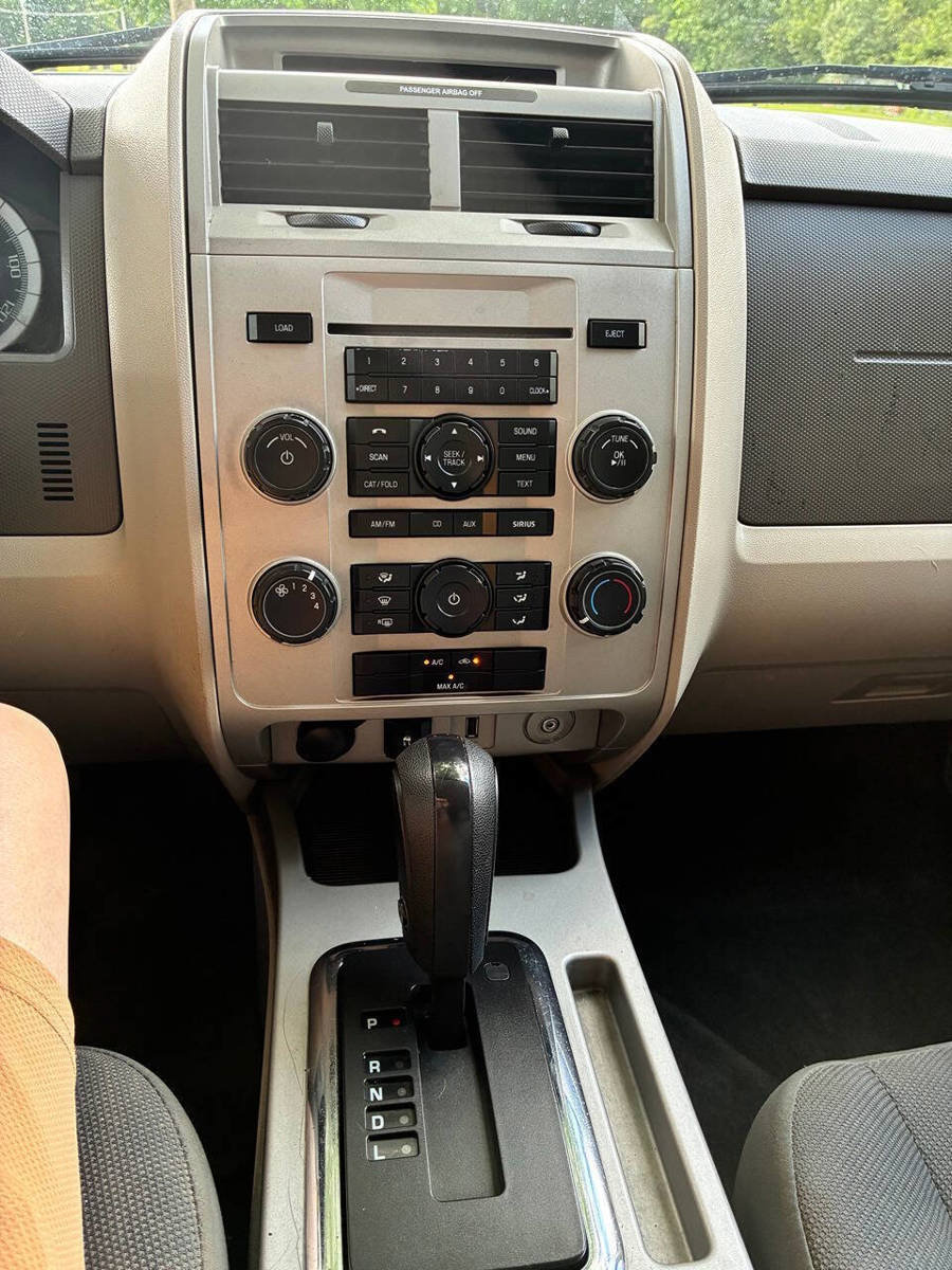 Used 2009 Ford Escape XLT FWD image 13