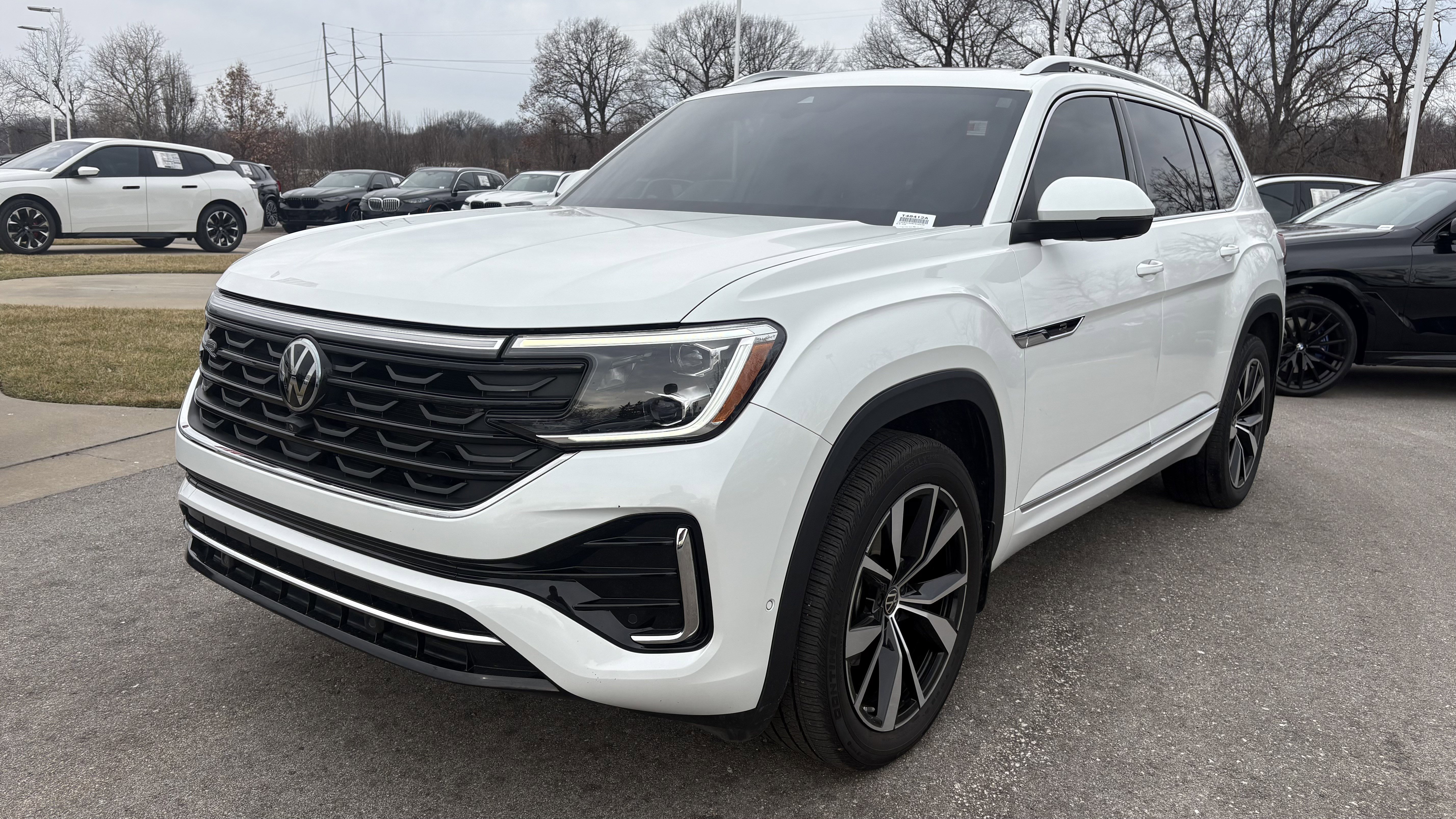 Used 2024 Volkswagen Atlas SEL Premium R-Line AWD/4WD image 5