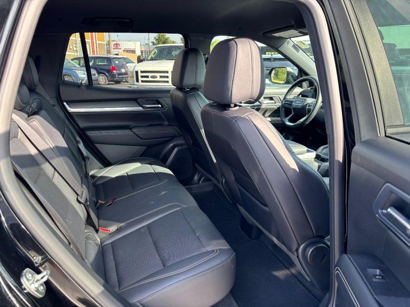 Used 2026 GMC Terrain Elevation w/ Elevation Premium Package FWD image 13