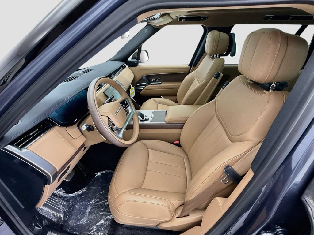 New 2026 Land Rover Range Rover Long Wheelbase SE AWD/4WD image 18