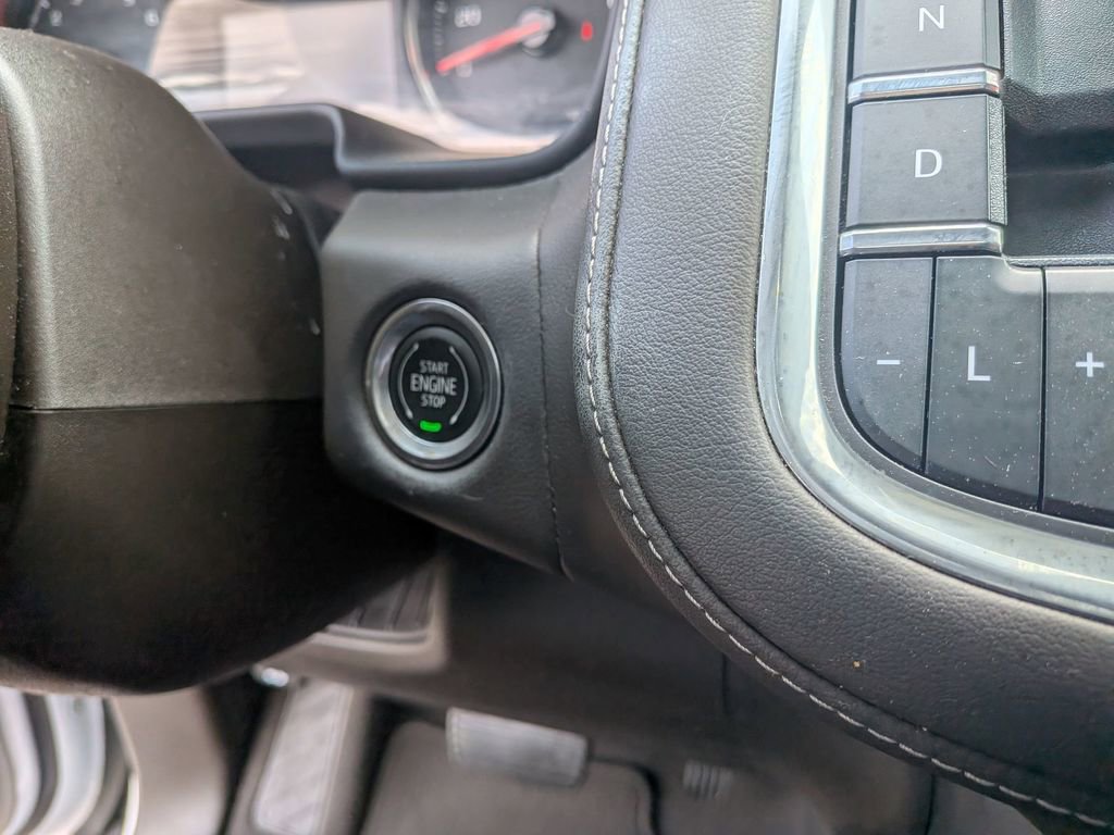 Used 2021 Chevrolet Suburban Z71 w/ Luxury Package image 24