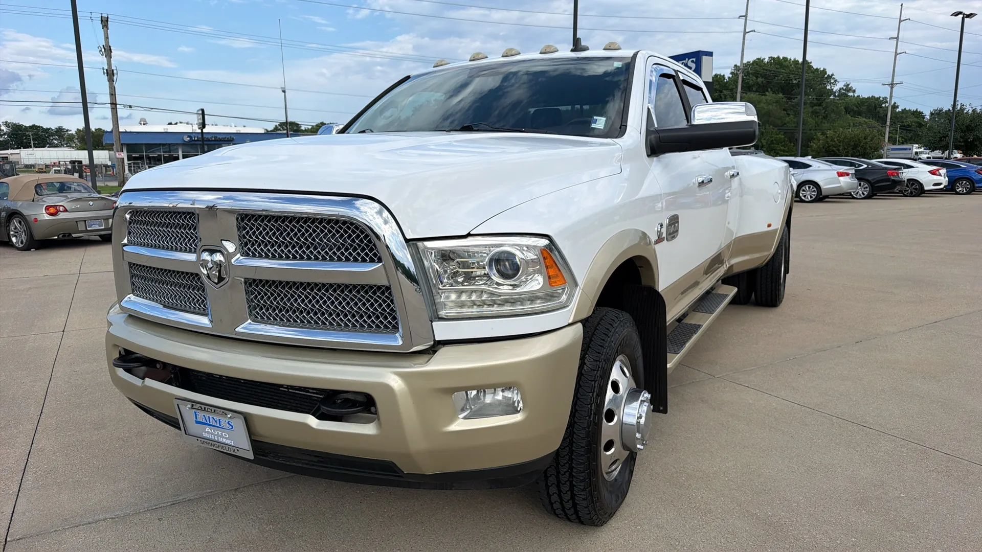 Used 2015 RAM 3500 Laramie Longhorn w/ Convenience Group AWD/4WD image 2