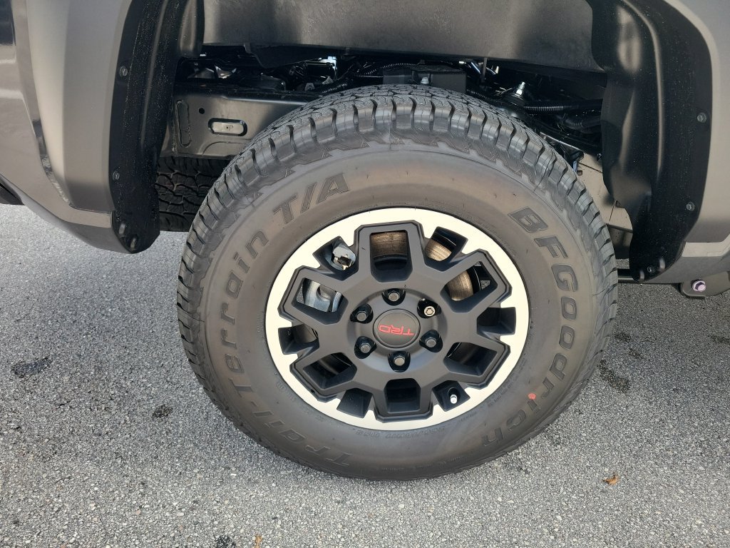 New 2026 Toyota Tacoma TRD Off-Road w/ TRD Off Road Upgrade Package AWD/4WD image 30