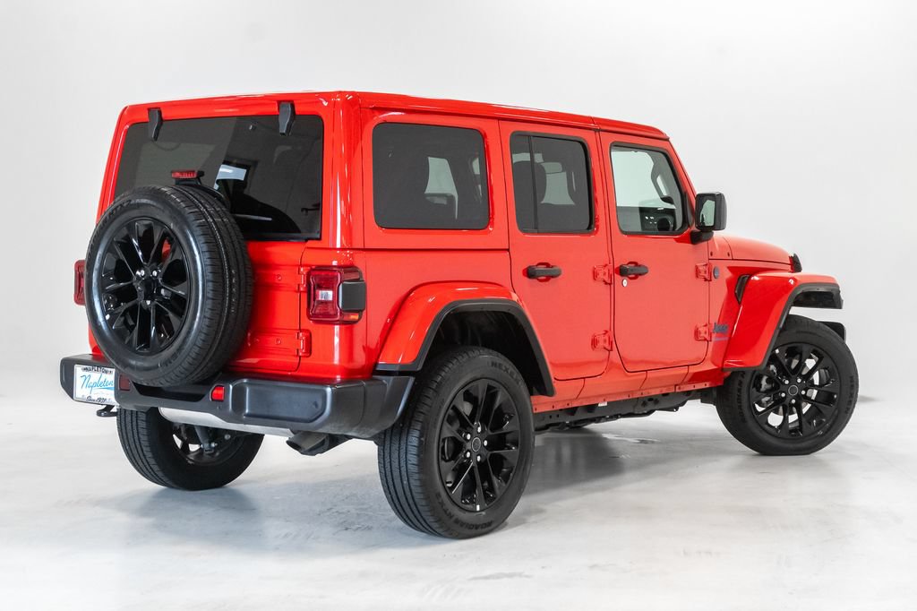 Used 2025 Jeep Wrangler Unlimited Sahara w/ Safety Group AWD/4WD image 30