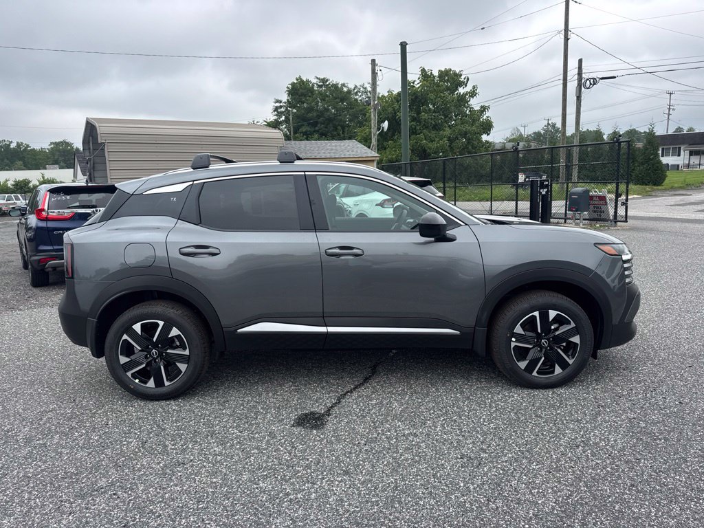 New 2026 Nissan Kicks SV w/ Interior Electronics Package AWD/4WD image 4