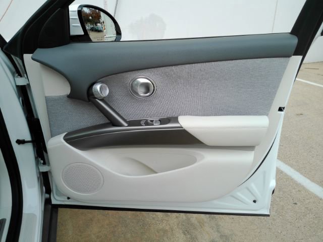 Used 2024 Genesis GV60 RWD image 18